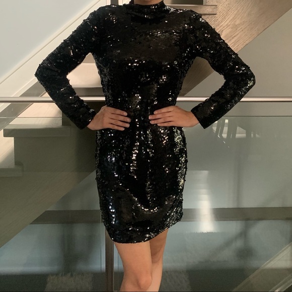 Beautiful Haney Dress⛄️🎄🎁❄️ - Picture 2 of 11